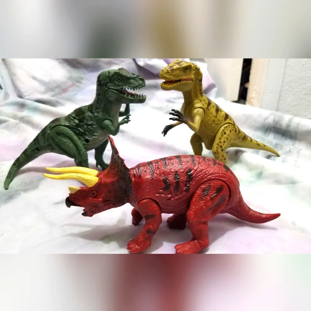 Dinosaurs - Picture 1 of 1